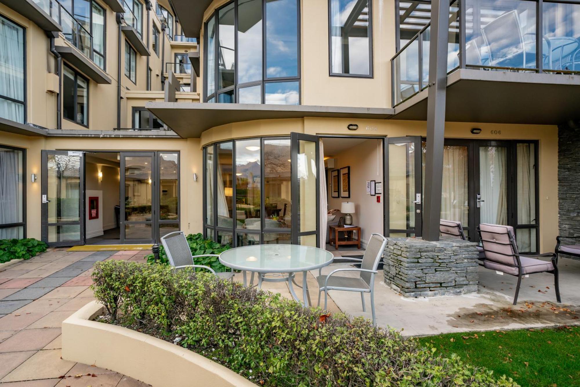 The Beacon - 2 Bedroom Town Center Apartment Queenstown Exterior photo